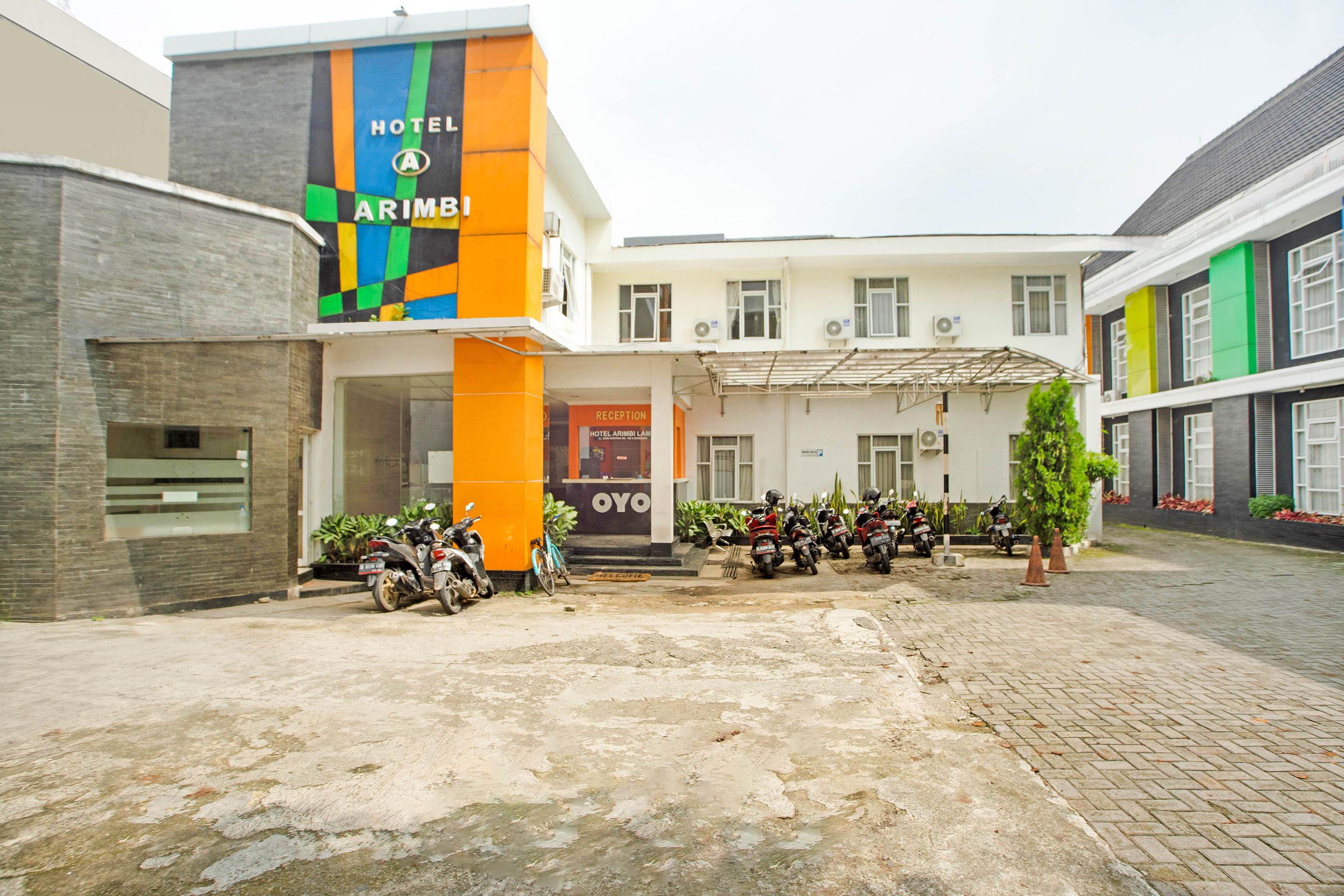 Reddoorz @ Hotel Arimbi Dewi Sartika Baru Bandung Dış mekan fotoğraf